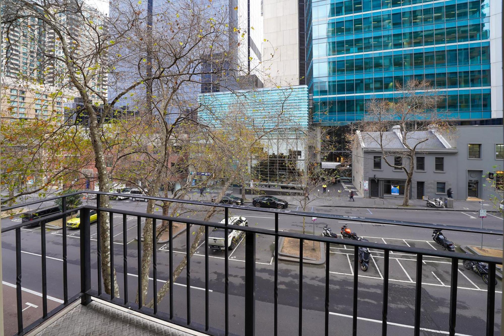 Lonsdale Street Apartments — Photos 3